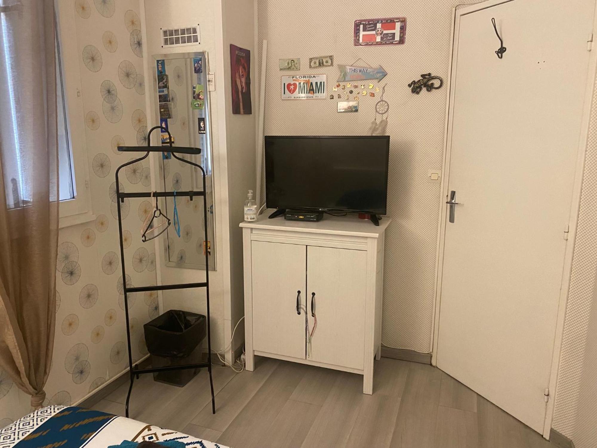 Chez Manu Meuble De Tourisme 2 Etoiles Pour 6 Personnes - 3 Chambres Вильпаризи Экстерьер фото